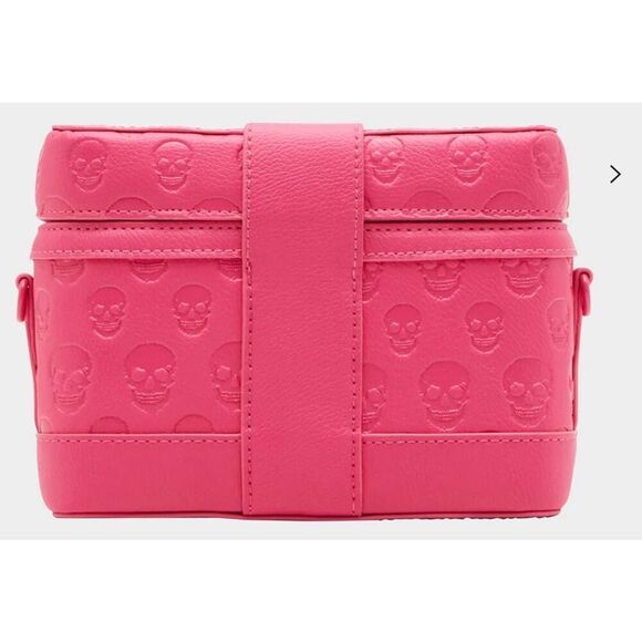 NWT~BETSEY JOHNSON Hot Pink Skull Boss Vanity Bag - Picture 7 of 7